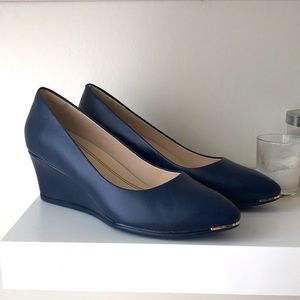 NWOT Cole Haan Grand Ambition navy leather wedges